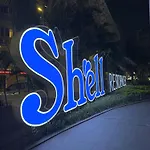 Aiza\'S Condotel In Shell Residences Near Moa And Naia